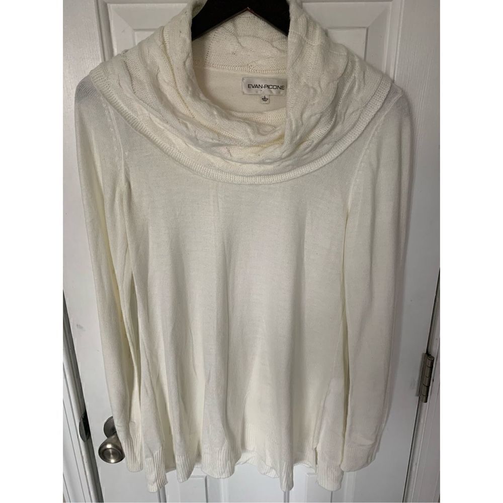 Evan picone white sweater size small
